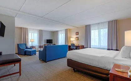 Comfort Inn The Pointe
