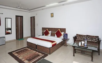 OYO 10257 Hotel Lotus Park
