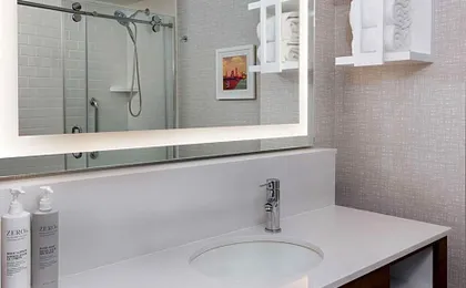 Hampton Inn & Suites Cleveland-Beachwood