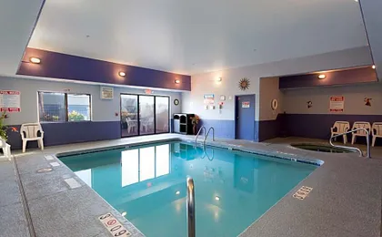 Vagabond Inn Executive