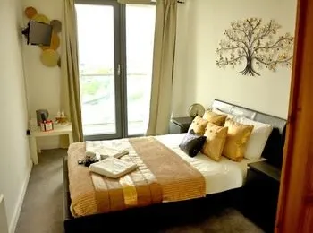 Grand Rooms & Apartments
