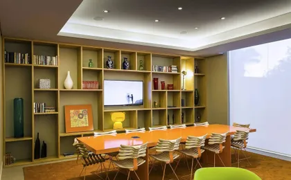 DMax Hotel
