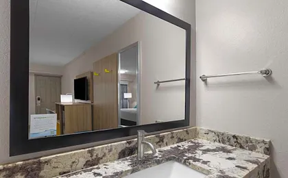 Days Inn by Wyndham Charleston WV