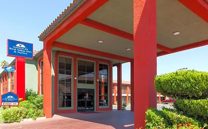 Americas Best Value Inn & Suites Bakersfield Central