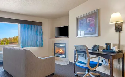 AmericInn by Wyndham Green Bay East