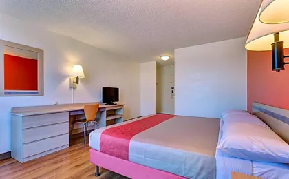 Motel 6 Belmont, CA - San Francisco - Redwood City
