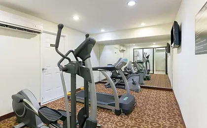 Super 8 by Wyndham Decatur/Dntn/Atlanta Area