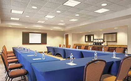 Hampton Inn & Suites Rogers
