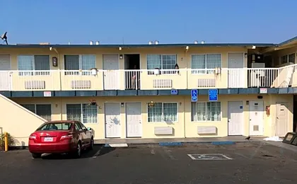 Economy Inn
