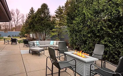 Courtyard by Marriott Detroit Brighton