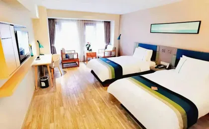 Homeinn Selected Hotel (Xi'an North Railway Station Fengcheng 9th Road Administrative Center)