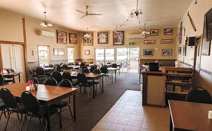 Wagon Wheel Motel