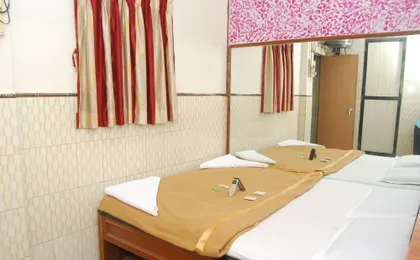 New Shahana - Hostel