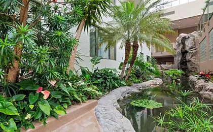 Best Western Plus Lamplighter Inn & Conference Centre
