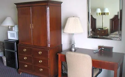 Harbor Base Inn