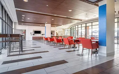 Holiday Inn Express & Suites Platteville By IHG