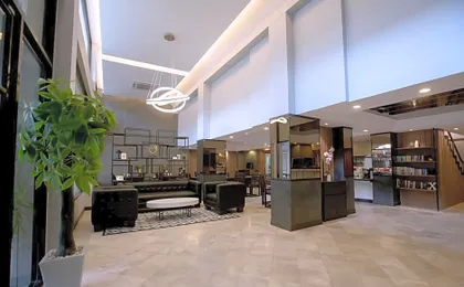 Maxim's Inn