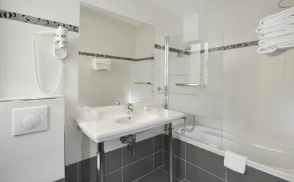 Hotel Carladez Cambronne