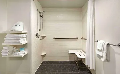 Hampton Inn New Orleans-St. Charles Ave./Garden District