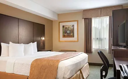 Days Inn & Conference Centre by Wyndham Renfrew