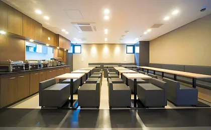 Shinsaibashi-Higashi Crystal Hotel