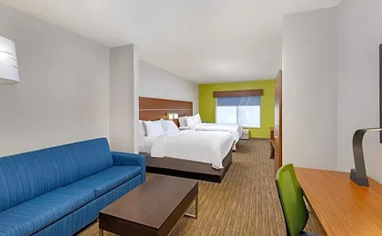 Holiday Inn Express Hotel & Suites Birmingham - Inverness 280 By IHG