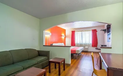 Motel 6 Dallas, TX - North - Richardson