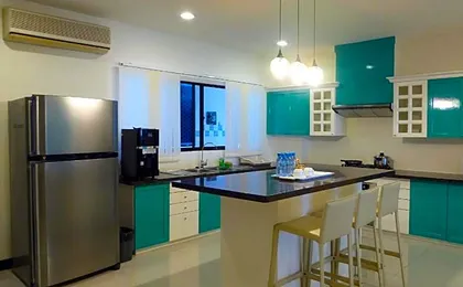Rimbun Suites & Residences