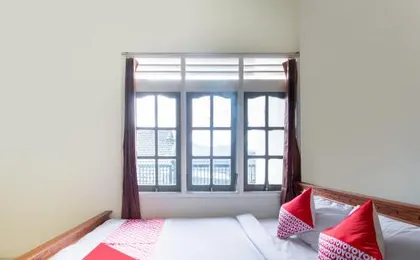 OYO 3210 Villa Aisya