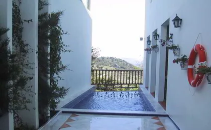 Puerta de la Villa