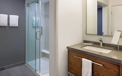 Courtyard by Marriott Edison Woodbridge