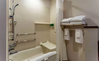 Fairfield Inn & Suites by Marriott Franklin