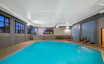 La Quinta Inn & Suites by Wyndham Knoxville East