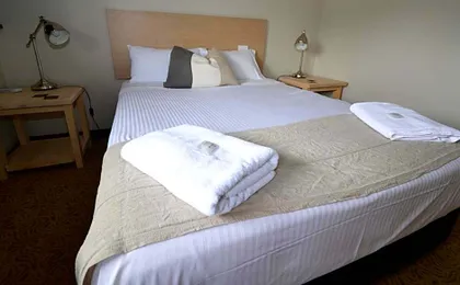 Crossroads Hotel