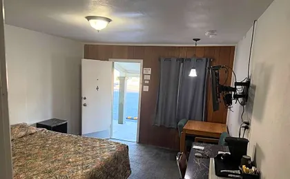 El Portal Motel