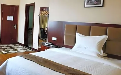 GreenTree Inn Liaoyuan Zhongkang Street Longjihuadian Business Hotel