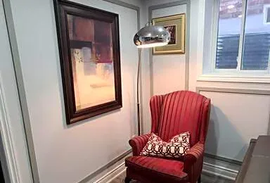 LUXURY 2-BEDROOMS UNIT WITH WIFI, LDR & PARKING.