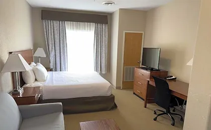 Super 8 by Wyndham Fort St. John BC