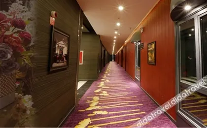 Korla Xin Lv Super 8 Hotel