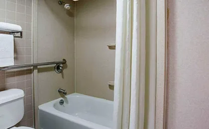 Super 8 by Wyndham Camp Springs/Andrews AFB DC Area