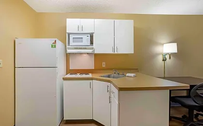 Extended Stay America Select Suites - Springfield - South