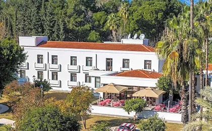 74 Hotel