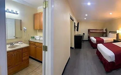 Best Inn & Suites