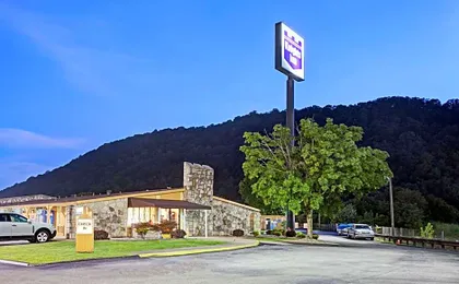Knights Inn Charleston West Virginia