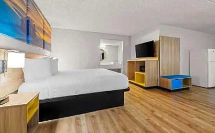Days Inn by Wyndham Buena Park