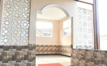 RedDoorz Syariah near Batu Night Spectacular