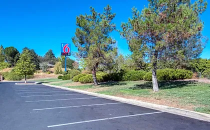 Motel 6 Redding, CA - South