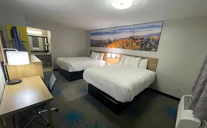 Days Inn by Wyndham Savannah