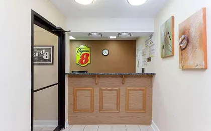 Super 8 by Wyndham Decatur/Dntn/Atlanta Area