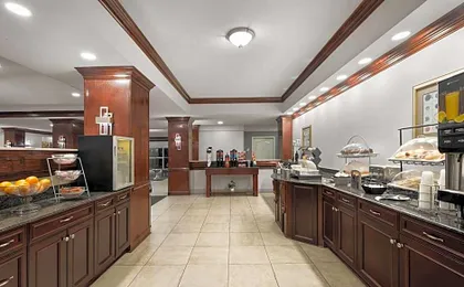 La Quinta Inn & Suites by Wyndham Savannah Airport - Pooler